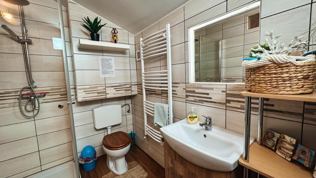 Napfeny Vendeghaz Hotel Gyor Ngoại thất bức ảnh