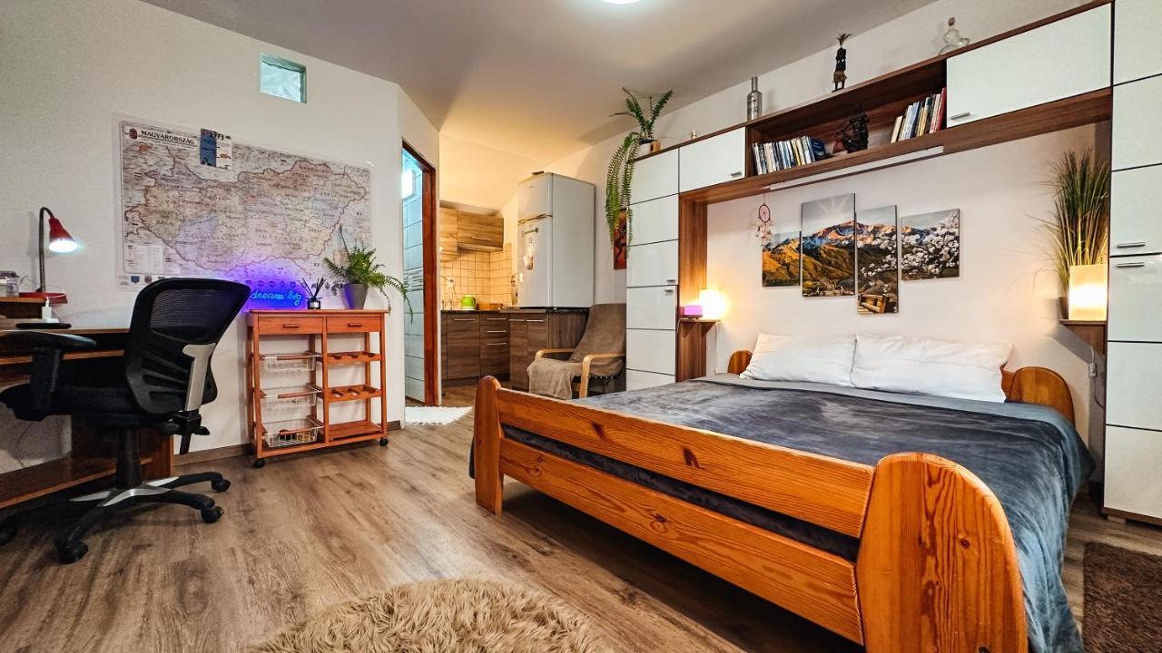Napfeny Vendeghaz Hotel Gyor Ngoại thất bức ảnh